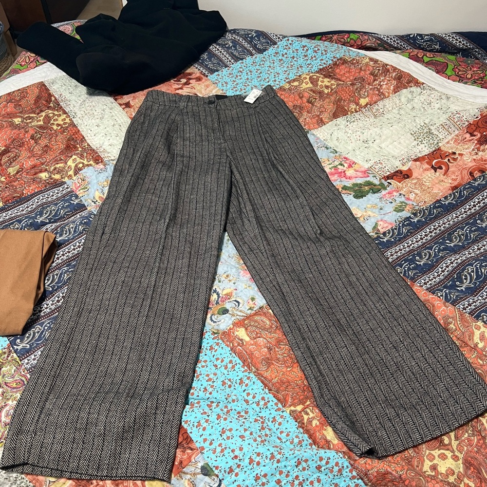 Reitmans Gray Wide-Leg Trousers
